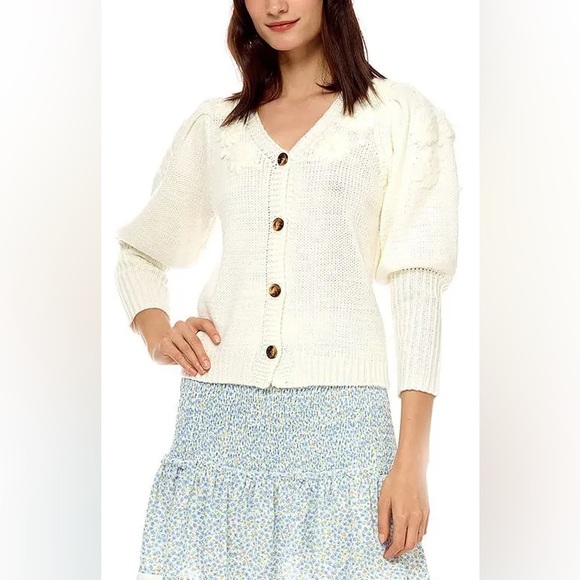 Stellah Embroidered Balloon Sleeve Cardigan in White - Picture 2 of 10